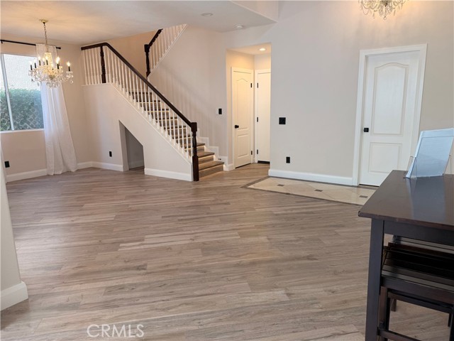 MLS #OC25258651 image #7