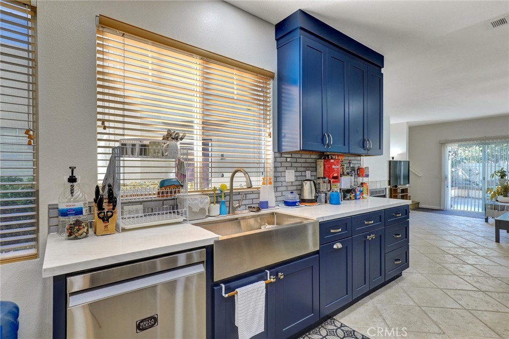 MLS #OC25258718 image #5