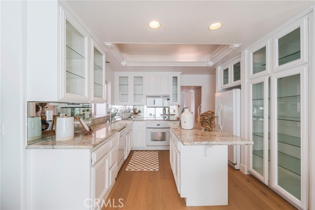 MLS #OC25258721 image #10