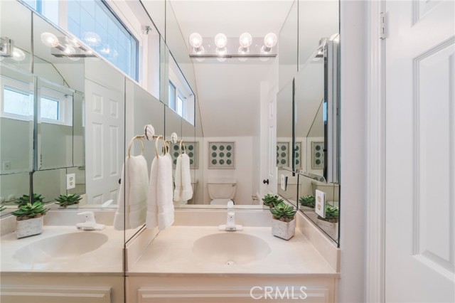 MLS #OC25258721 image #16