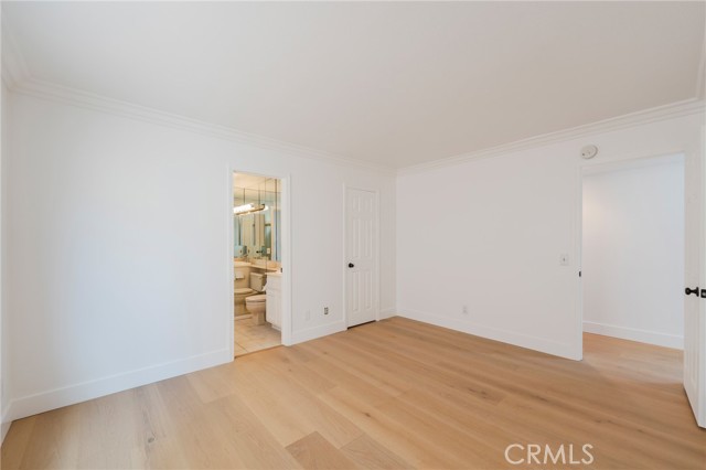 MLS #OC25258721 image #30