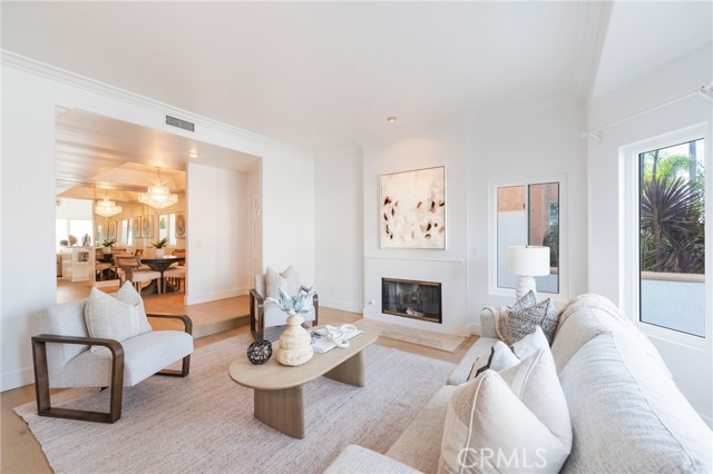 MLS #OC25258721 image #6