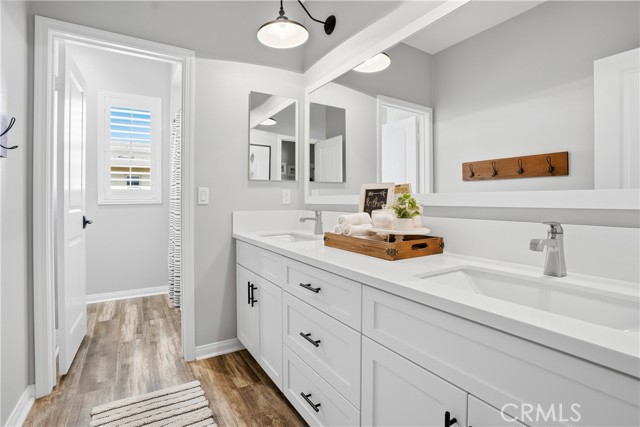 MLS #OC25258775 image #27