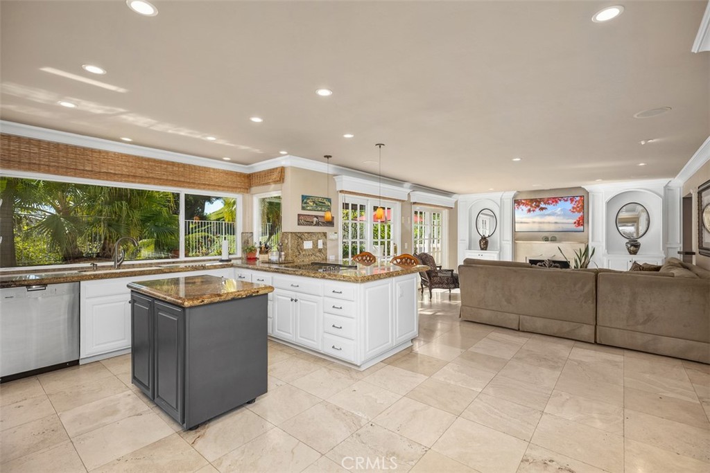 MLS #OC25258776 image #13