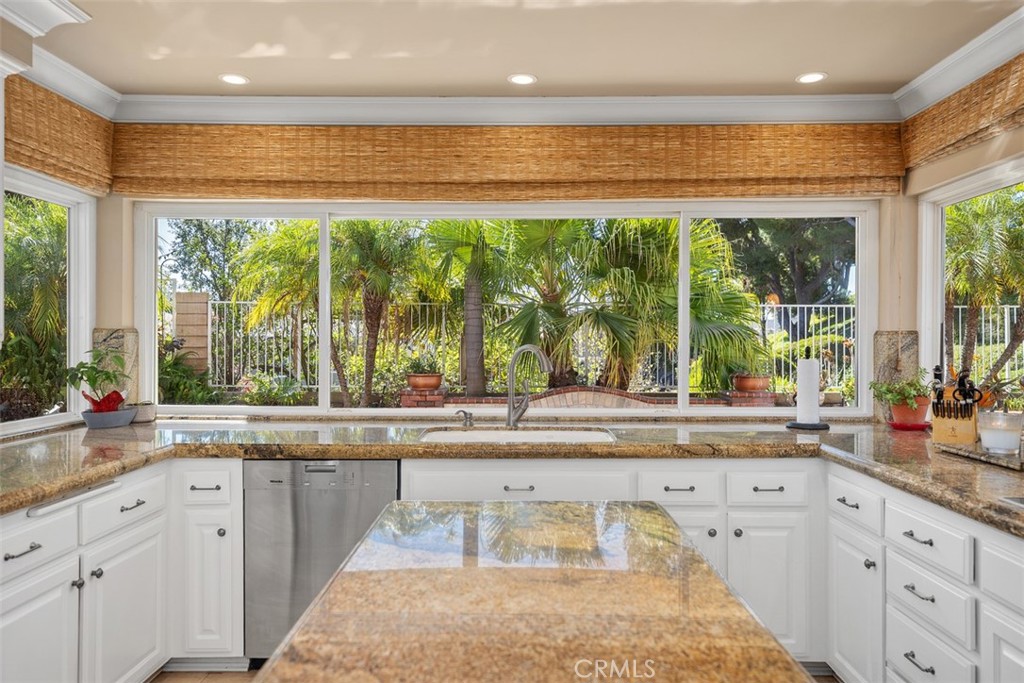 MLS #OC25258776 image #15