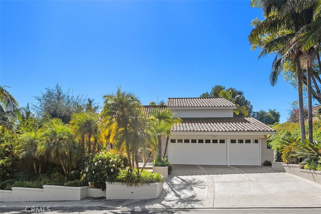 MLS #OC25258776 image #2