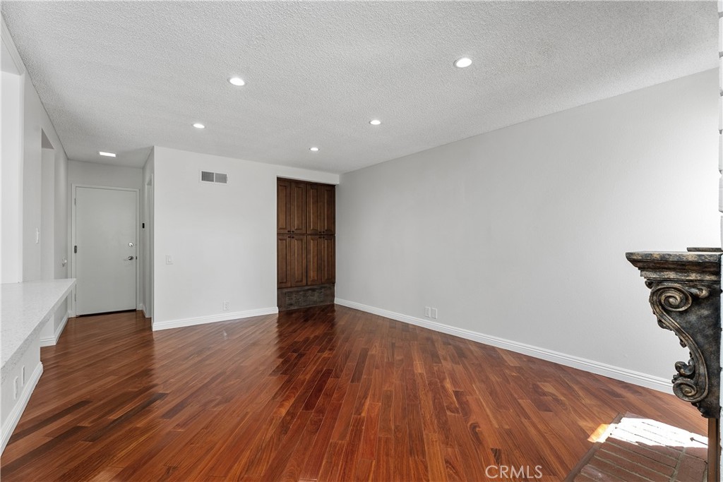 MLS #OC25258778 image #18