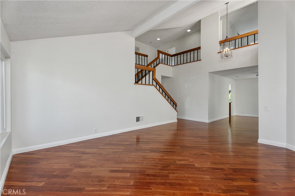 MLS #OC25258778 image #3