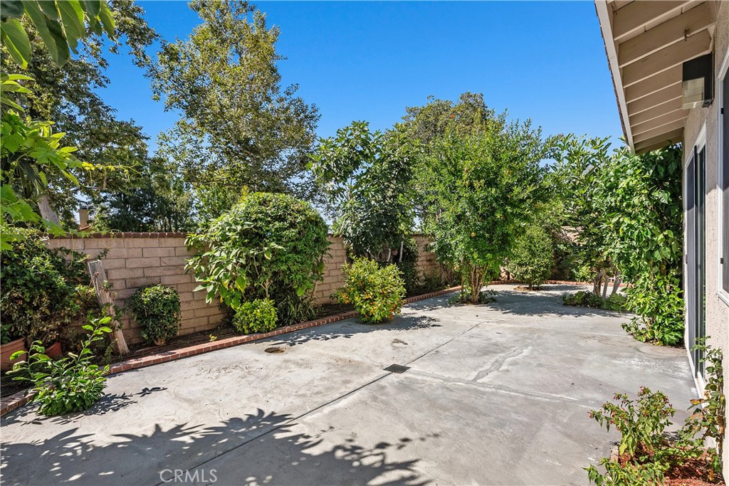 MLS #OC25258778 image #33