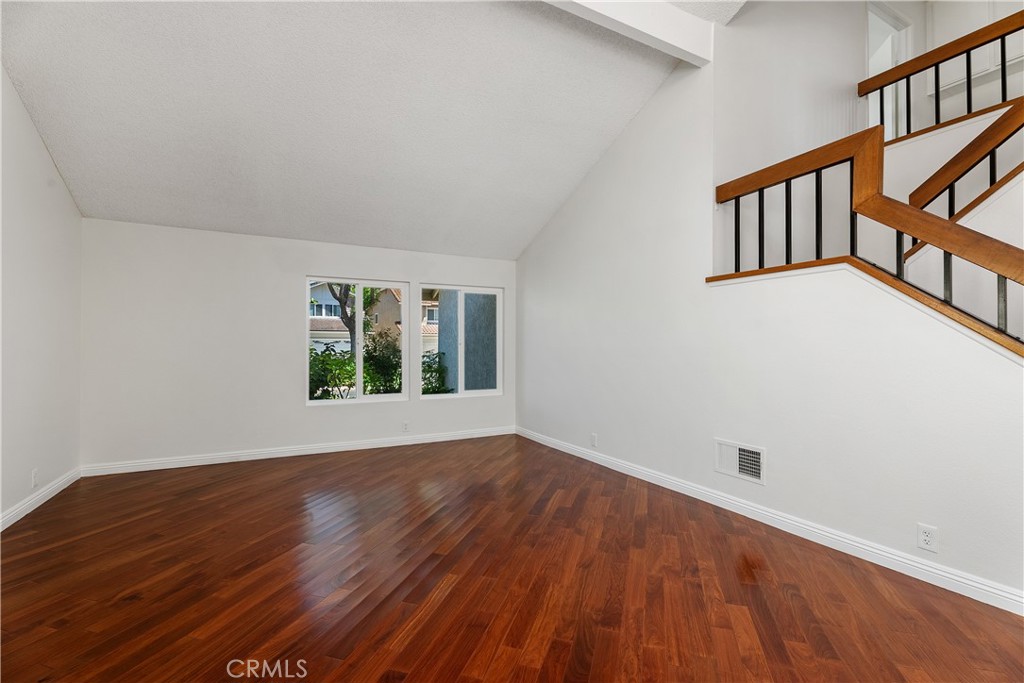 MLS #OC25258778 image #6