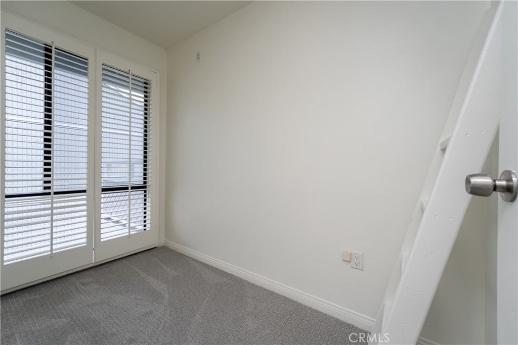 MLS #OC25258782 image #23