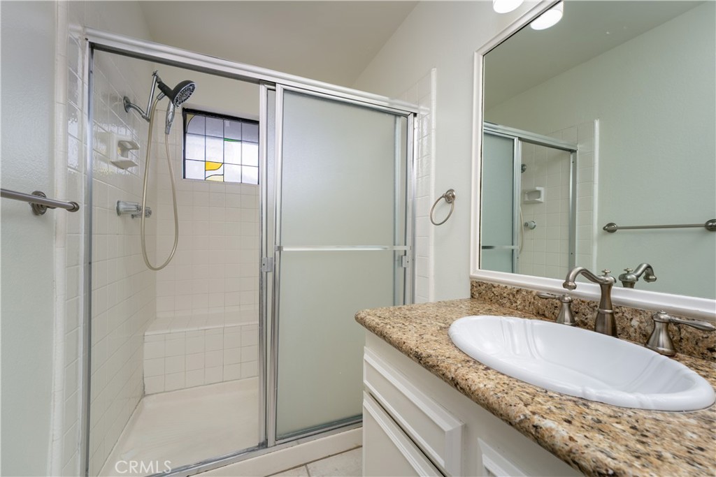 MLS #OC25258782 image #29