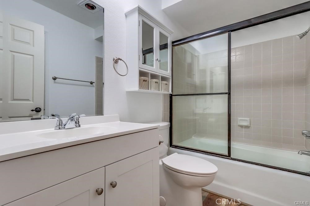 MLS #OC25258786 image #11