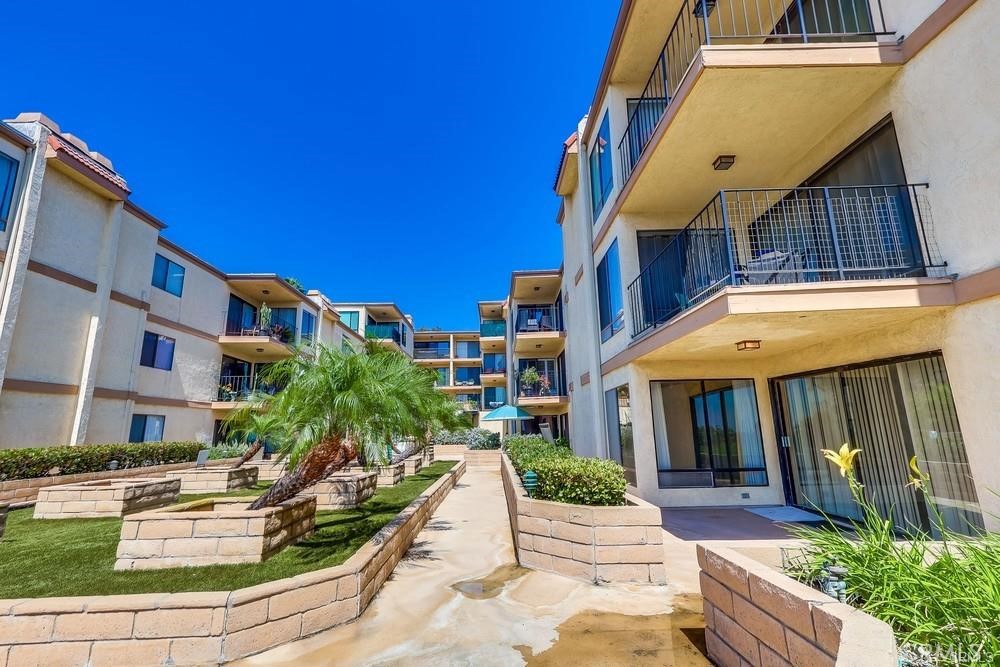 MLS #OC25258786 image #23