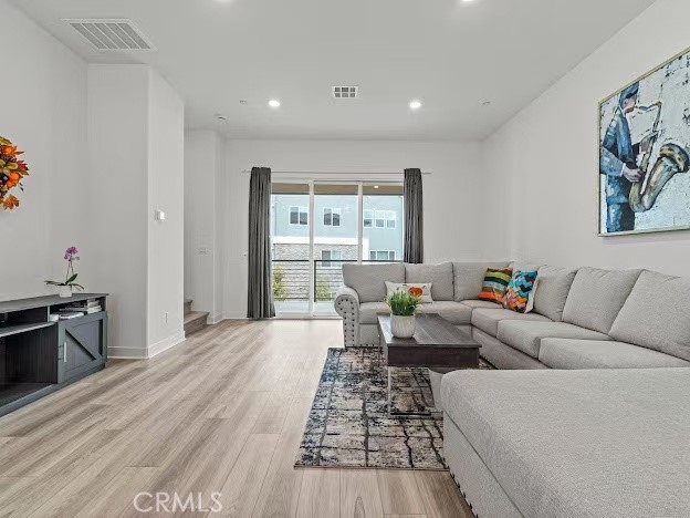 MLS #OC25258787 image #6