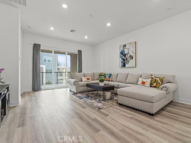 MLS #OC25258787 image #8