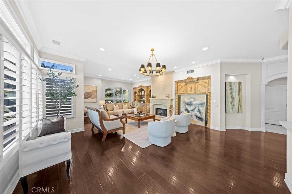 MLS #OC25258799 image #17