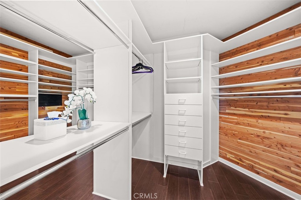 MLS #OC25258799 image #31