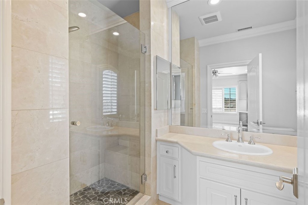 MLS #OC25258799 image #41