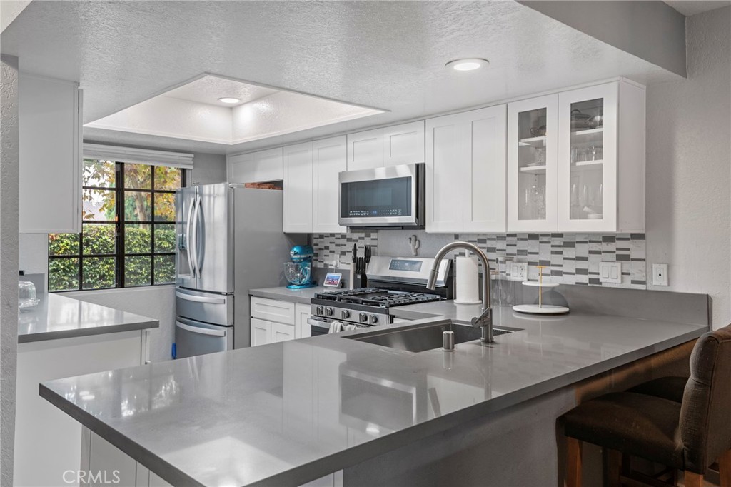 MLS #OC25258805 image #1