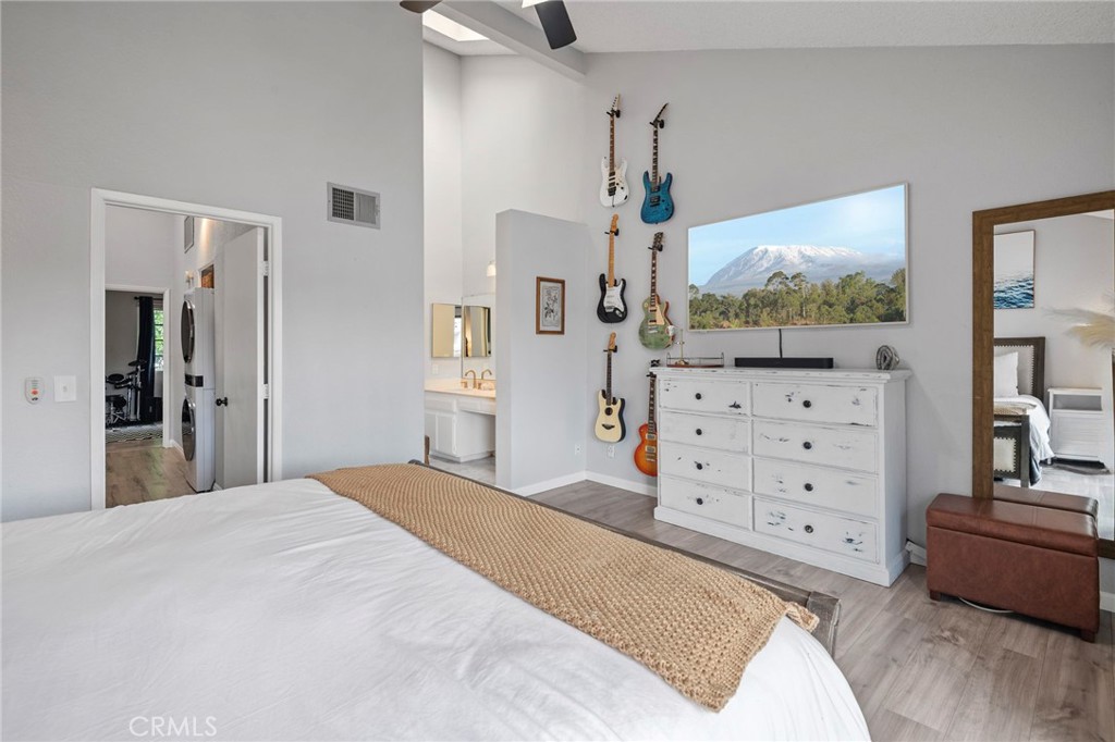 MLS #OC25258805 image #13