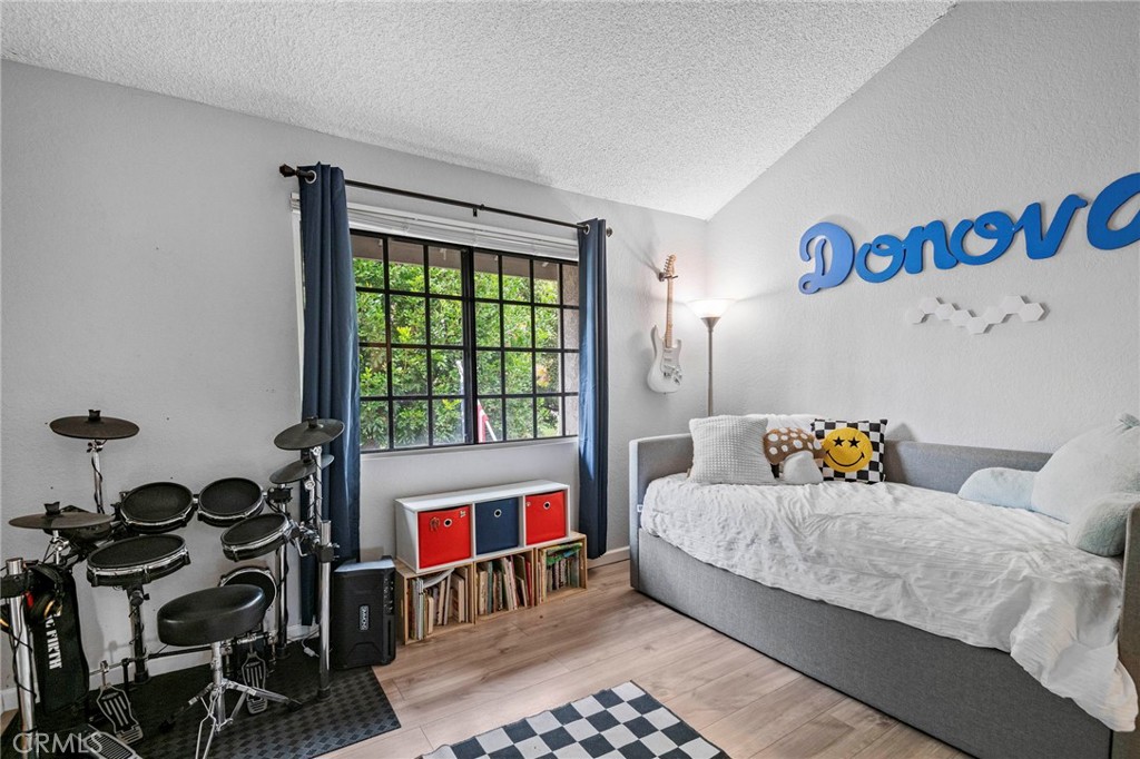 MLS #OC25258805 image #21