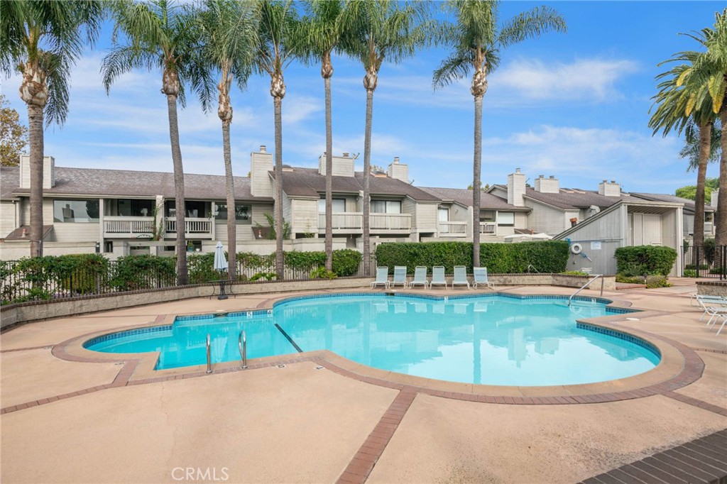 MLS #OC25258805 image #32