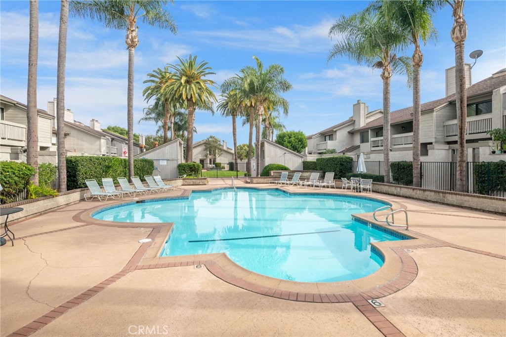 MLS #OC25258805 image #33