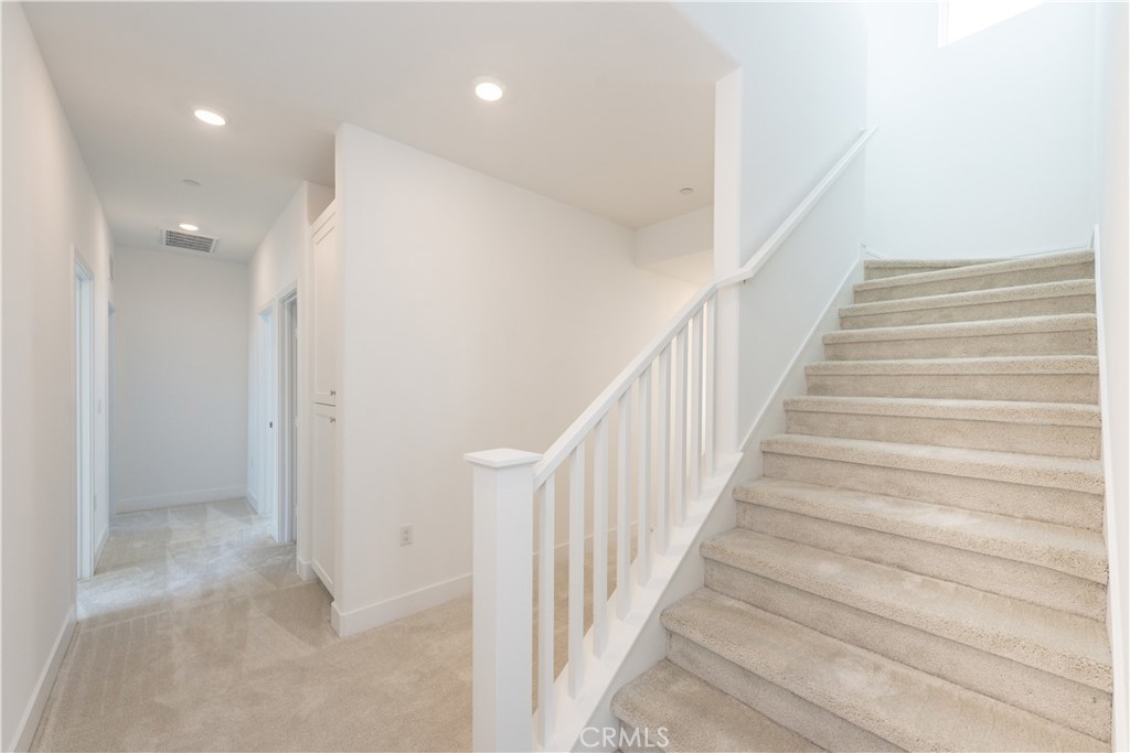 MLS #OC25258821 image #10