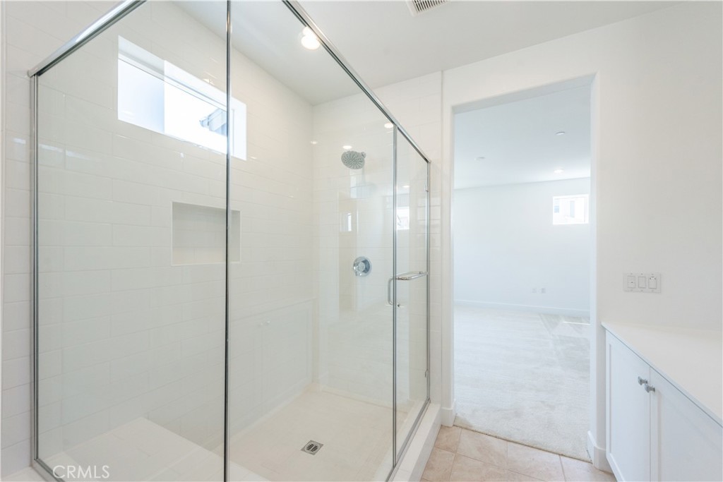 MLS #OC25258821 image #14