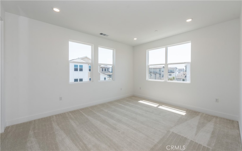 MLS #OC25258821 image #19