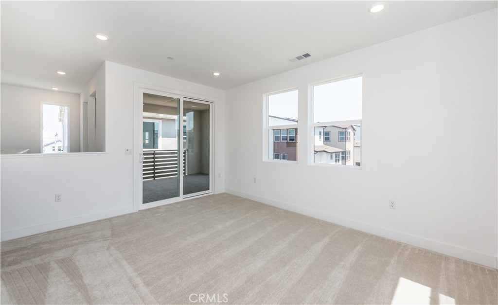 MLS #OC25258821 image #27