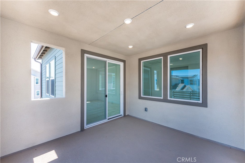 MLS #OC25258821 image #33