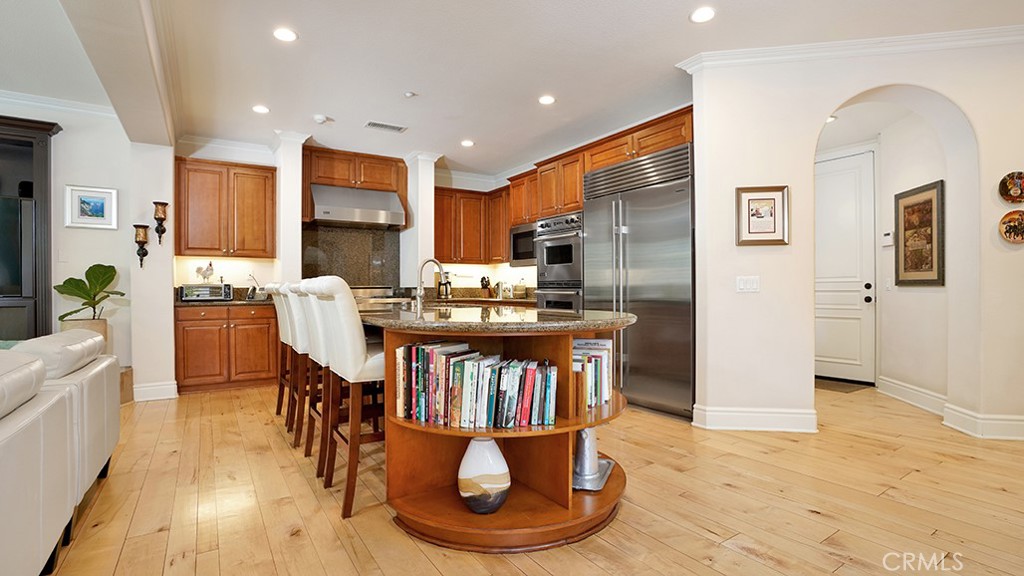 MLS #OC25258834 image #10