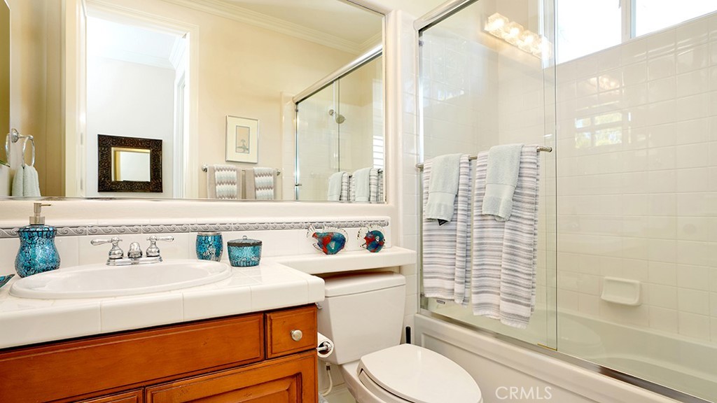 MLS #OC25258834 image #34