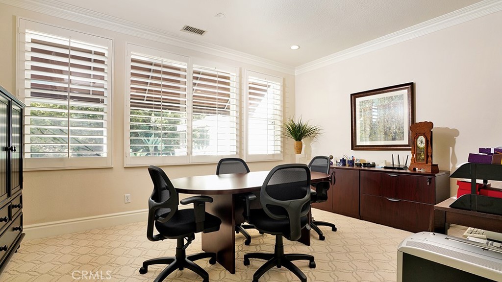 MLS #OC25258834 image #38