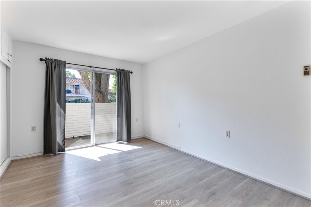 MLS #OC25258840 image #10