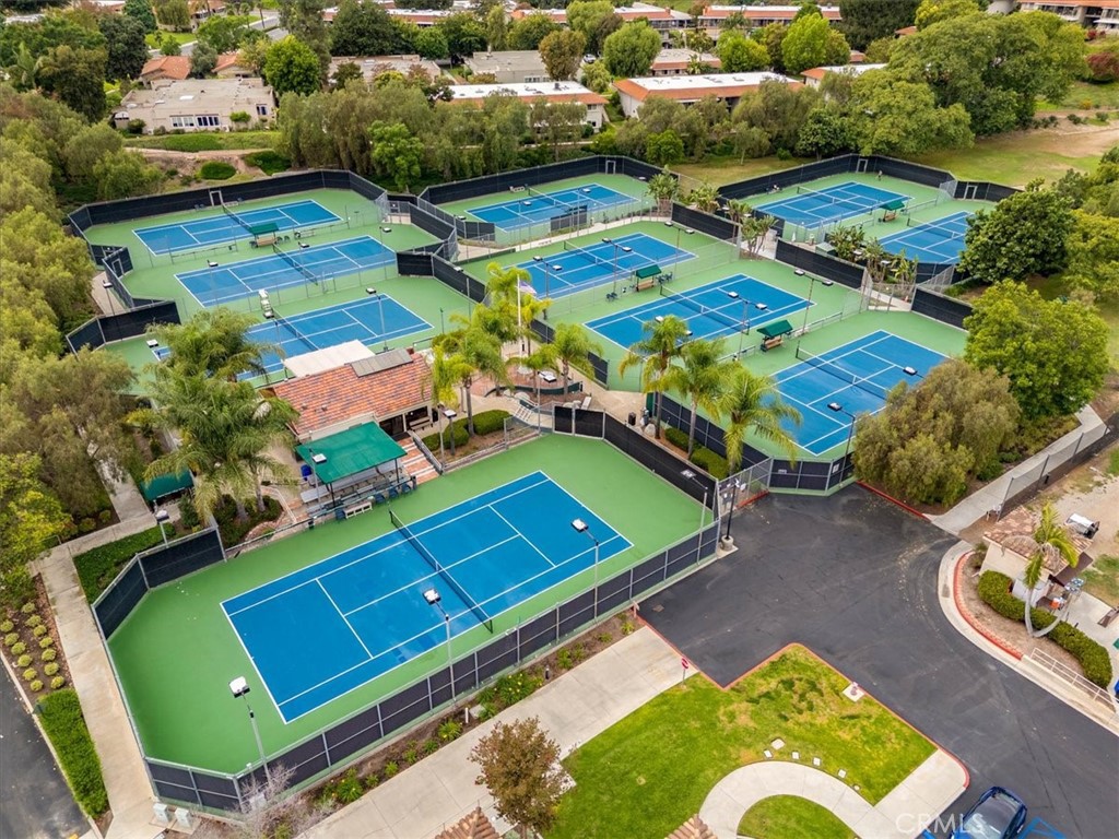 MLS #OC25258840 image #29