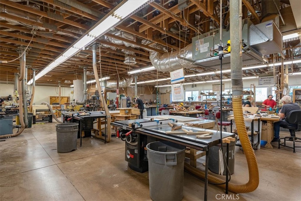 MLS #OC25258840 image #35