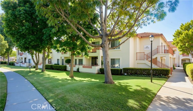 MLS #OC25258884 image #14