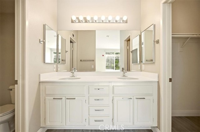 MLS #OC25258887 image #15