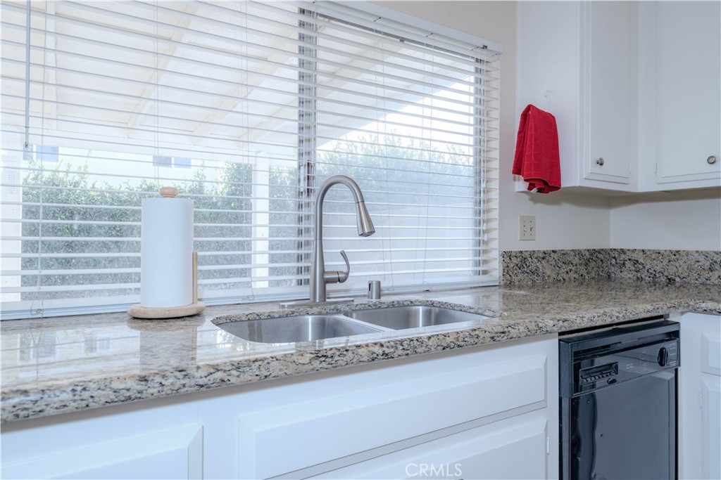 MLS #OC25258901 image #11