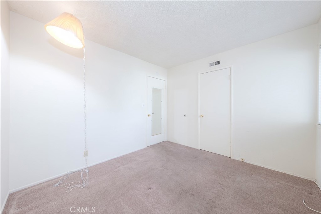 MLS #OC25258901 image #15