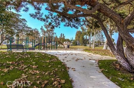 MLS #OC25258954 image #37