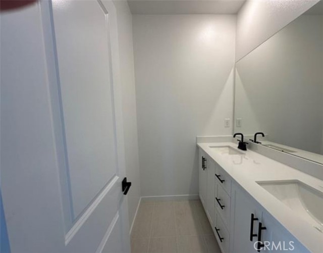 MLS #OC25259009 image #11