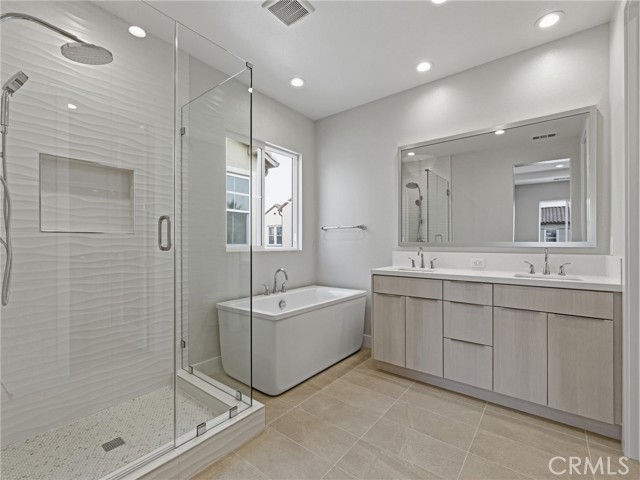 MLS #OC25259039 image #18