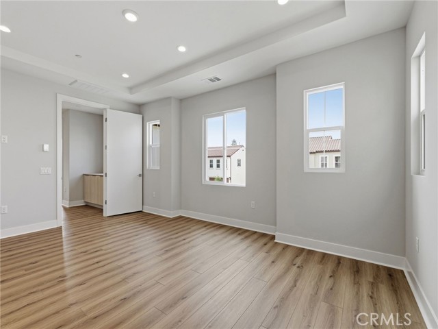 MLS #OC25259039 image #22