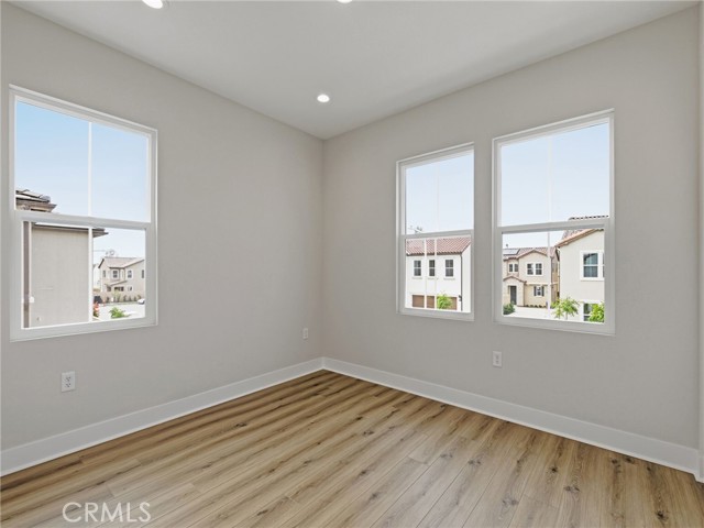 MLS #OC25259039 image #26