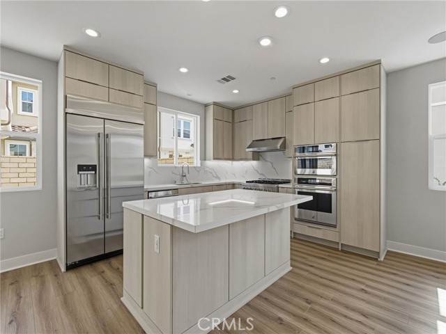 MLS #OC25259039 image #4