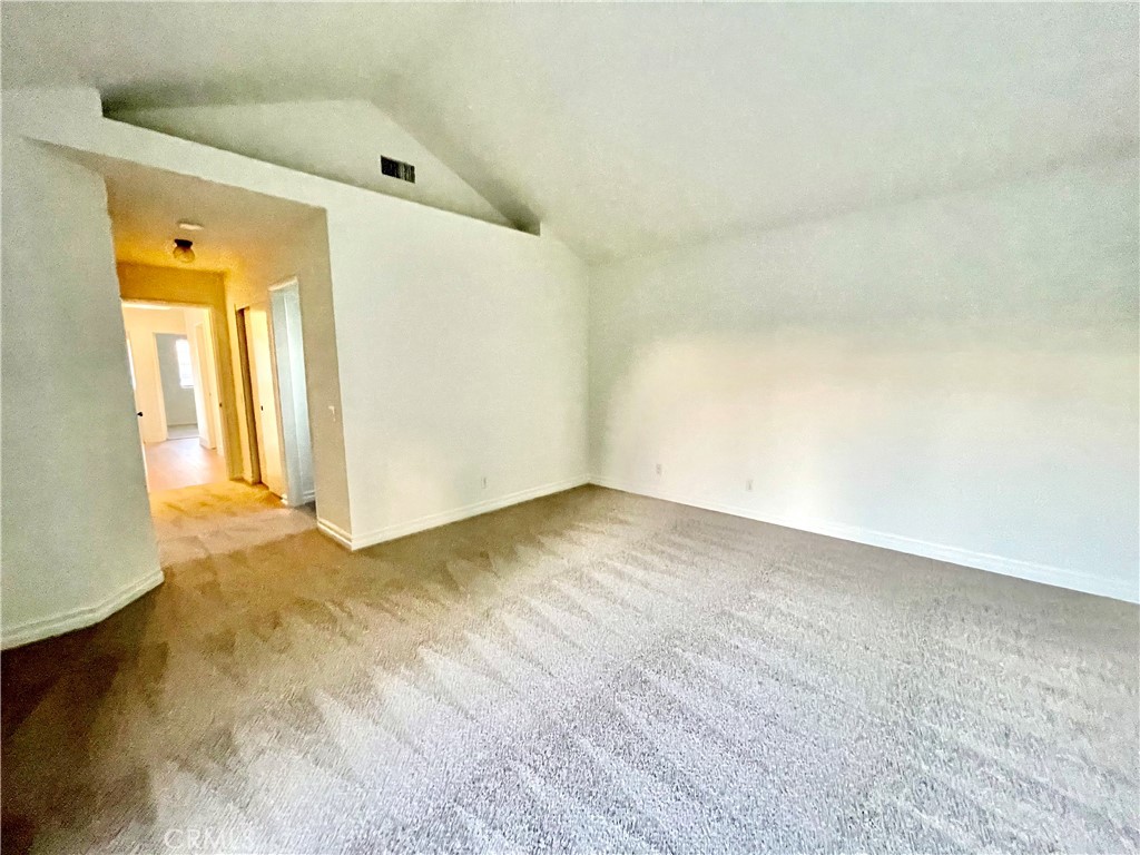 MLS #OC25259045 image #10